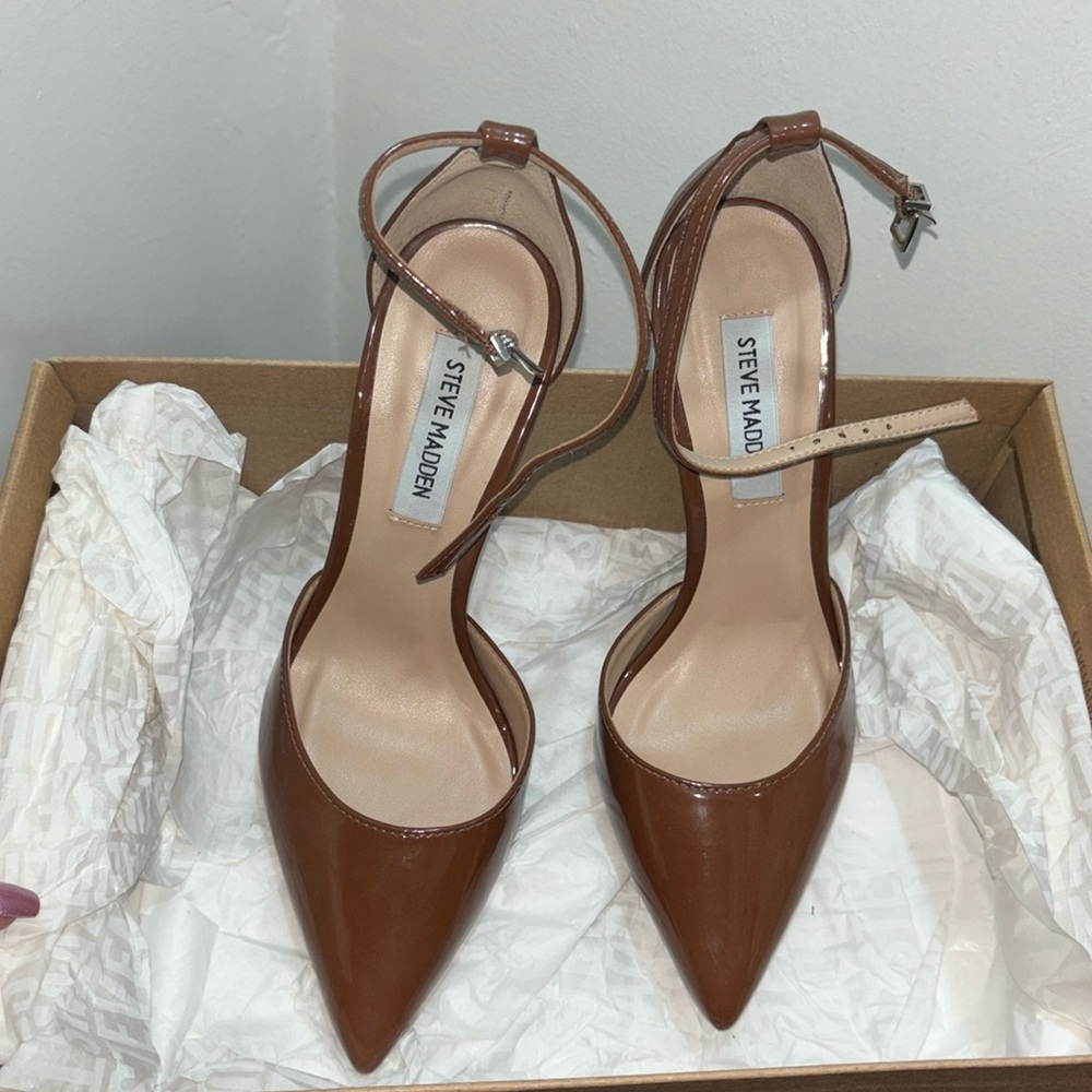 NEW Steve Madden Alisha Heel Brown